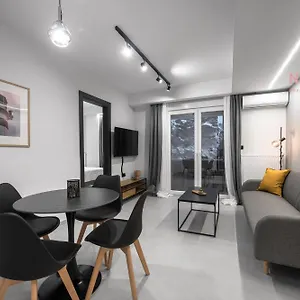 8, Nilie Hospitality Mgmt Θεσσαλονίκη